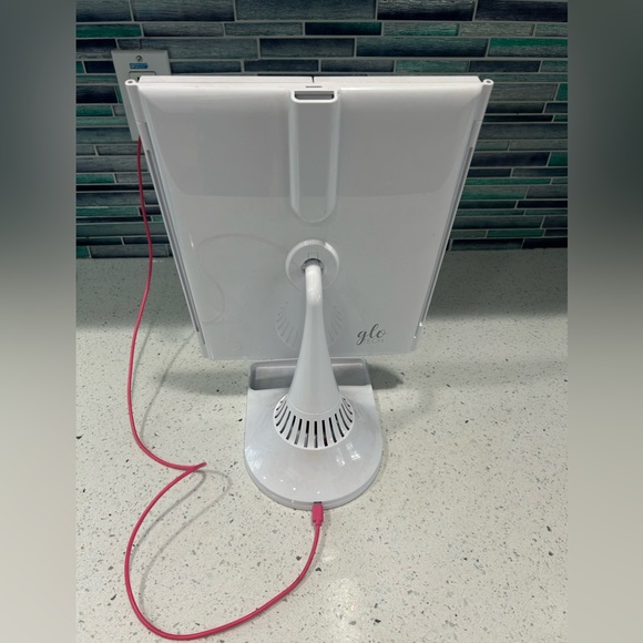 Bluetooth LED Makeup Mirror - Reduced!!! - Picture 4 of 6